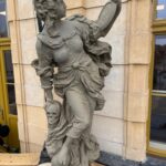 faksimilie osazená na fasádě gymnázia v Mladé Boleslavi