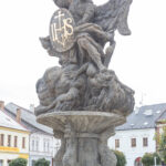 Polička, kašna se sochou archanděla Michaela